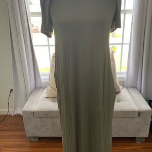 Maternity Maxi